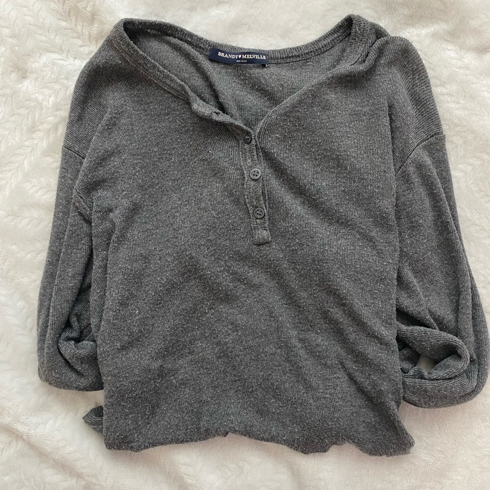 Brandy Melville long sleeve lounge top